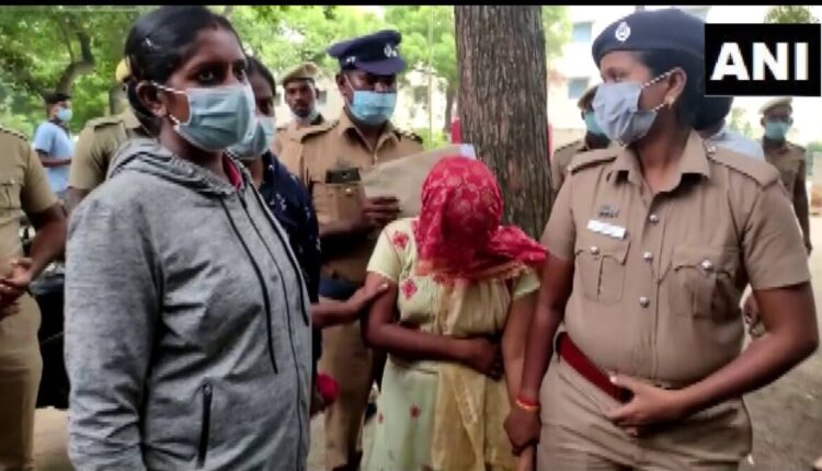 her-own-mother-beat-up-the-child-when-the-child-was-ugly