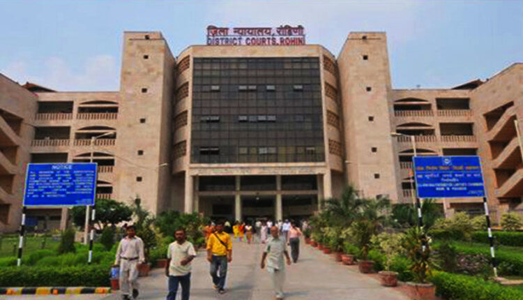 in-delhis-rohini-court-attackers-masquerading-as-lawyers-opened-fire-gangster-was-killed