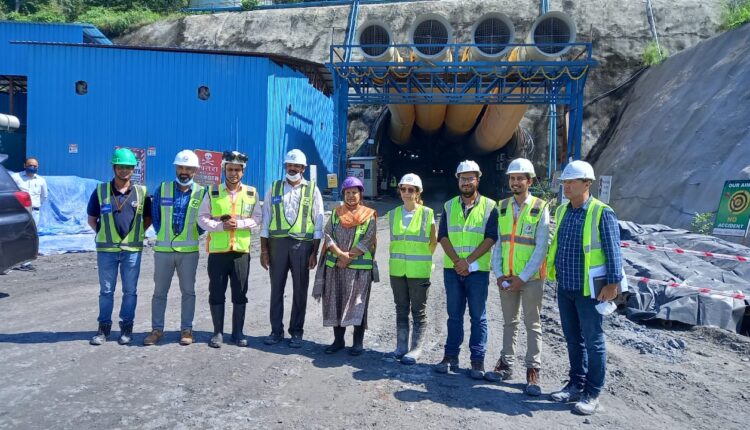 minister-of-state-for-railways-met-the-chief-minister-of-uttarakhand-and-discussed-about-the-various-ongoing-rail-projects-in-the-state