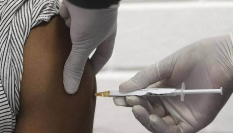 up-certificate-shows-local-bjp-leader-was-given-5-doses-of-covid-vaccine-6th-prescribed-set-order-of-inquiry