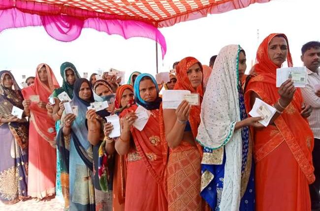 35-51-voting-in-the-seventh-phase-till-1-pm