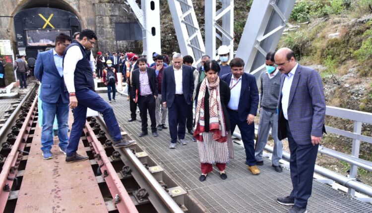 Inspection of Shri Mata Vaishno Devi Katra-Jammutvi-Pathankot Cantt railway section by Shri Ashutosh Gangal, General Manager, Northern Railway.