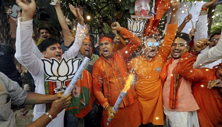 bjp-workers-gather-at-partys-lucknow-office-for-celebrations