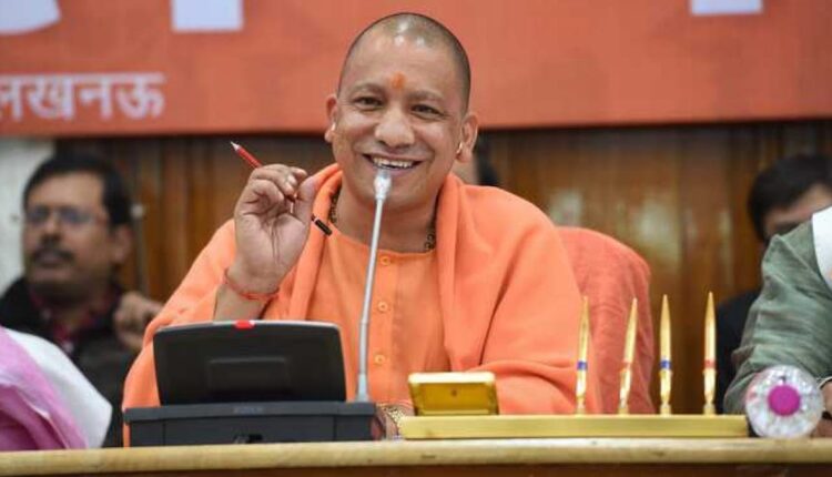 beneficiaries-of-schemes-likely-to-attend-swearing-in-ceremony-of-yogi-2-0-govt
