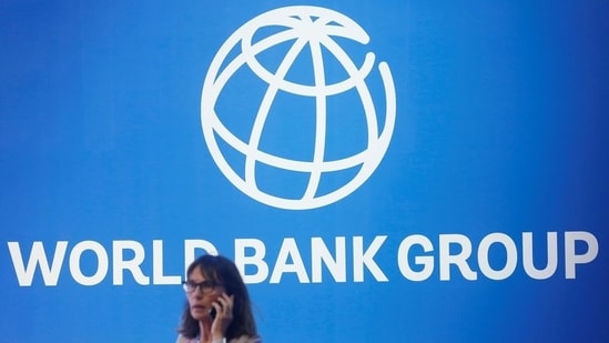 world-bank-slashes-indias-gdp-forecast-to-8-from-8-7-in-fiscal-year-2022-23