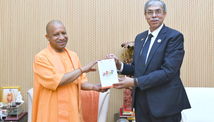 bangladesh-high-commissioner-greets-cm-yogi