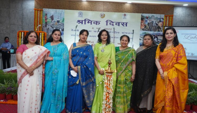 labor-day-organized-by-railway-womens-welfare-organization