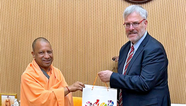 a-courtesy-call-on-the-chief-minister-by-the-ambassador-of-israel