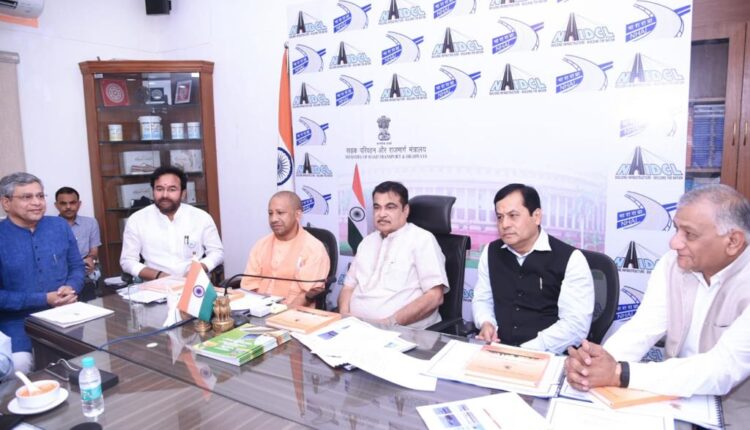 The Chief Minister discussed with the Union Railway Minister regarding the development of Mathura-Vrindavan rail route as an alternate transport route.