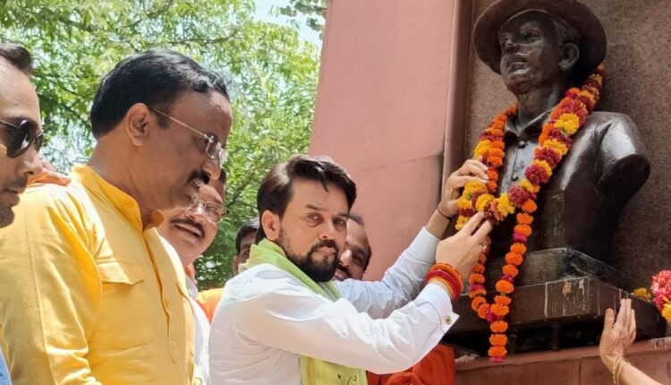 union-minister-anurag-thakur-took-part-in-various-programs-in-lucknow