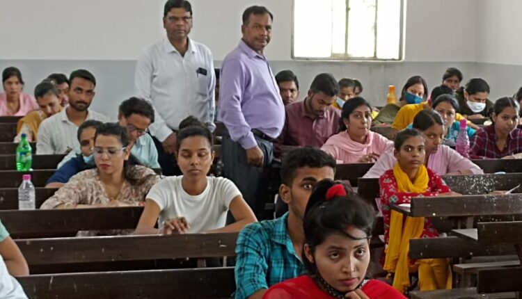 district-magistrate-b-ed-inspection-of-entrance-examination-center-lucknow-university