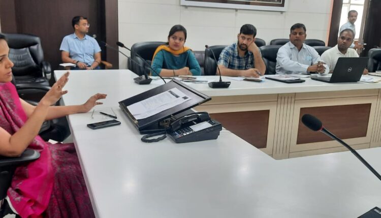 organizing-a-meeting-regarding-the-rejuvenation-of-primary-upper-primary-schools-in-the-commissioners-auditorium