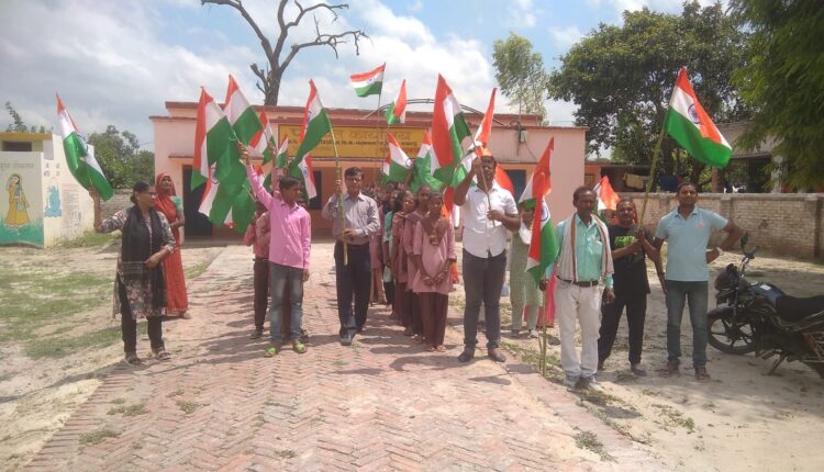 campaign-to-deliver-tricolor-from-door-to-door-for-every-home-tricolor-campaign