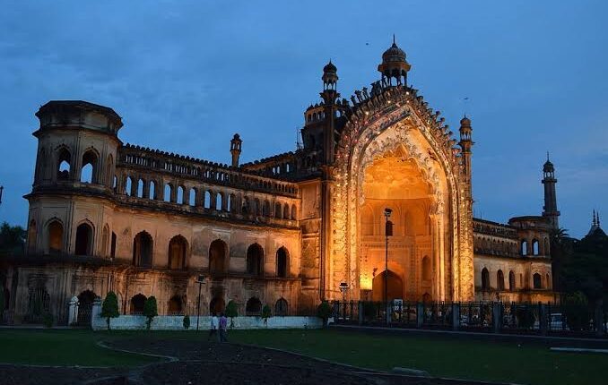 lucknow-heritage-buildings-div-comm-asks-lda-lmc-to-beautify-adjacent-areas