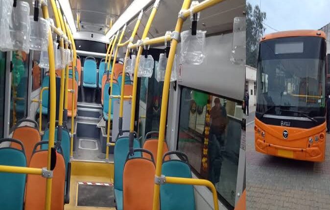 cameras-inside-e-buses-in-u-p-linked-to-control-room-for-efficient-monitoring