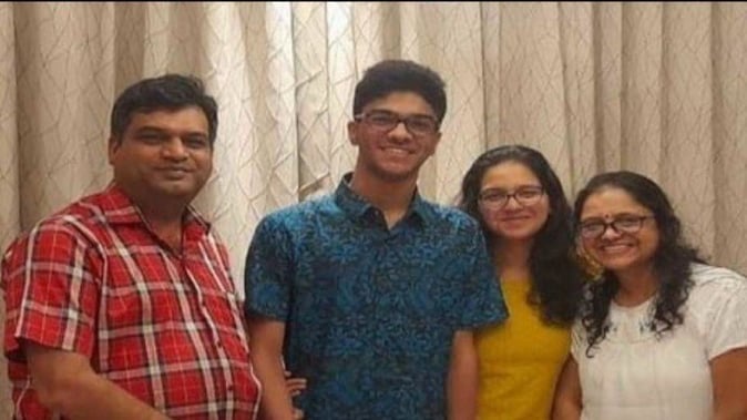 ishan-agarwal-neet-2022-topper-in-up