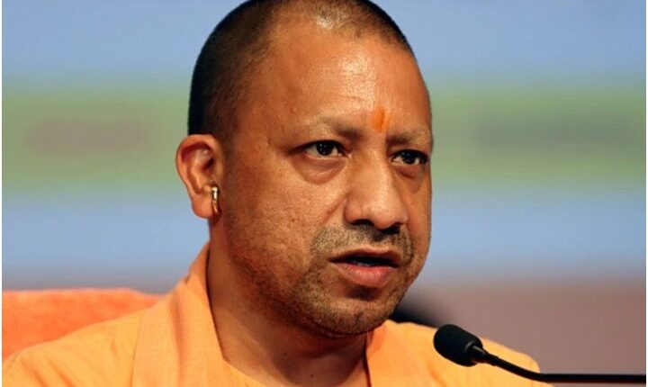 cm-yogi-sent-notice-to-73-officers-with-poor-performance
