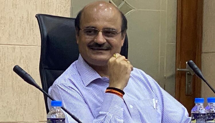 Northern Railway General Manager reviews work-progress