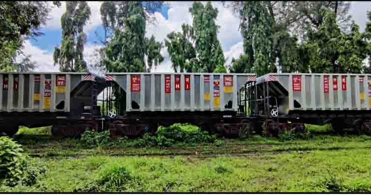 FEATURES OF INDIA’S FIRST ALUMINIUM RAKE IN RAILWAY