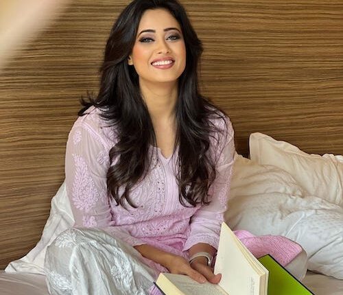 Shweta Tiwari says- I feel happy and relaxed after reading interesting novels