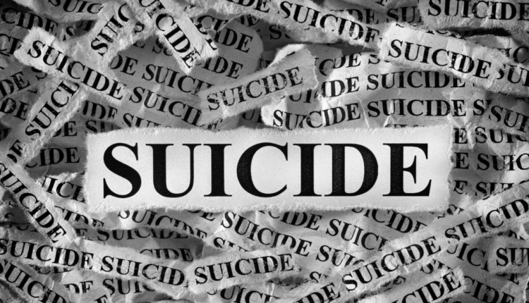 Advocate committed suicide by jumping in Gomti river