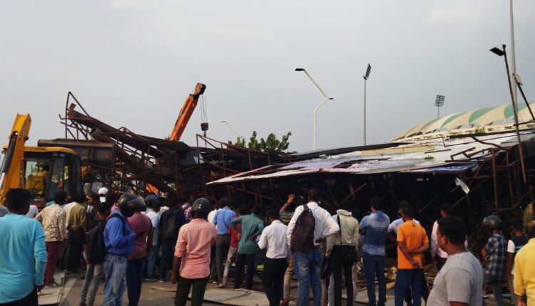 Accident near Lucknow Ekana Stadium