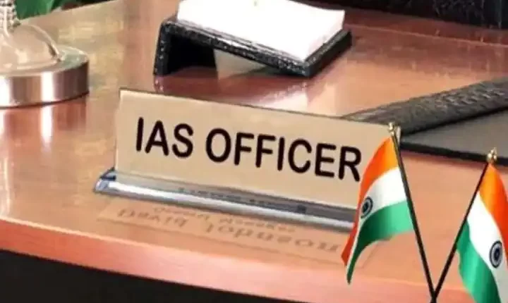 8 IAS postings took place in Uttar Pradesh today