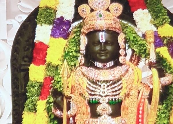 Modi consecrating the life of Ram Lalla